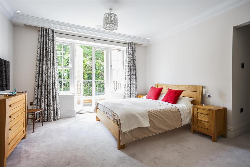 70898 Flat-8-Oxshott-Lodge 31.jpg