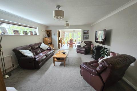 undefined, Effingham Drive, Cooden, Bexhill-on-Sea, TN39