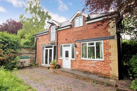 1 bedroom detached house to rent, Harestock Road, Winchester, SO22
