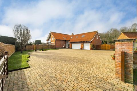 undefined, Primrose Lane, Ringsfield