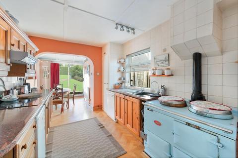 3 bedroom semi-detached house for sale, Kingswood Road, Tadworth KT20