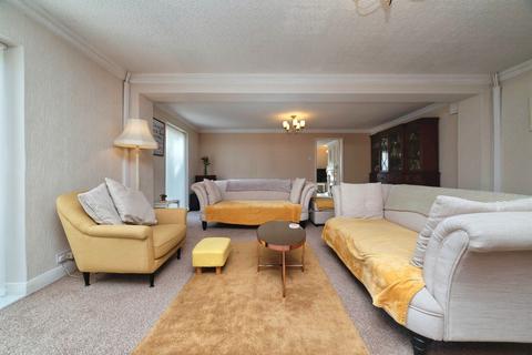 undefined, Park Avenue, Hull