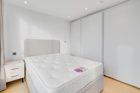 1 bedroom apartment to rent, Balfron Tower, Poplar, E14