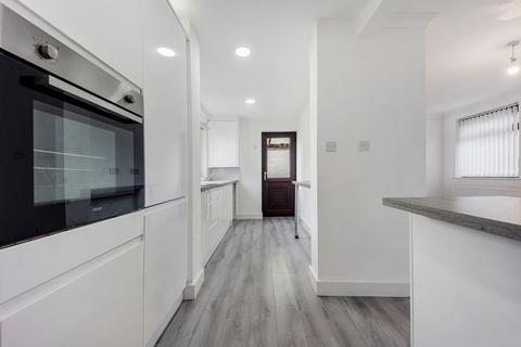 3 bedroom semi-detached house for sale, Smithy Lane, Widnes WA8