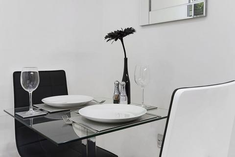 Studio to rent, Albany House, London WC1H