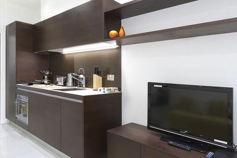 Studio to rent, Albany House, London WC1H