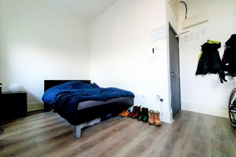 Studio to rent, Warspite Road Studio 9 London SE18 5PG