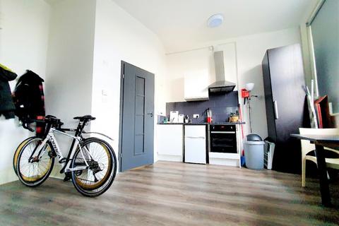 Studio to rent, Warspite Road Studio 9 London SE18 5PG