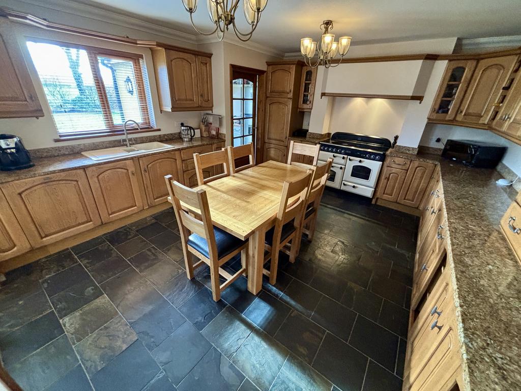 Kitchen (second image)