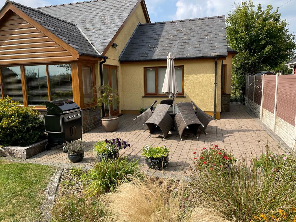 Garden (third image)