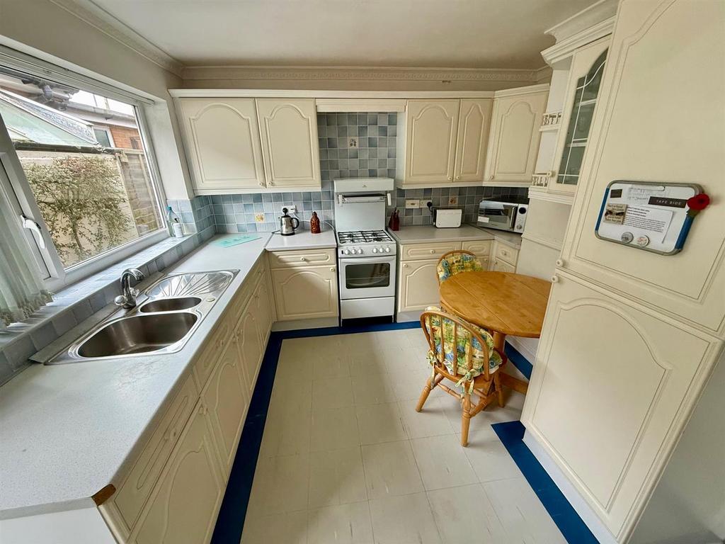 MD128 Kitchen.jpg