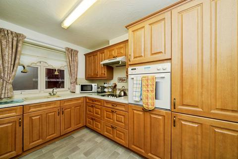 2 bedroom apartment for sale, Pool Bank, Wirral