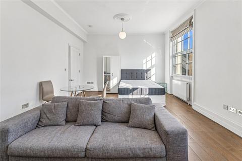 Studio to rent, Connaught Street, London, W2