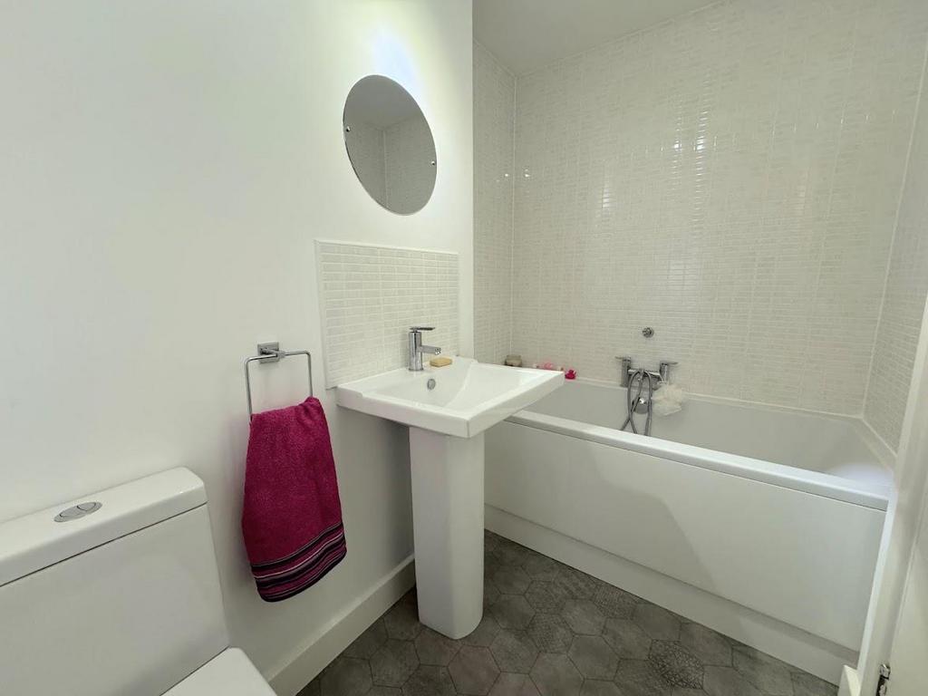 Main bathroom