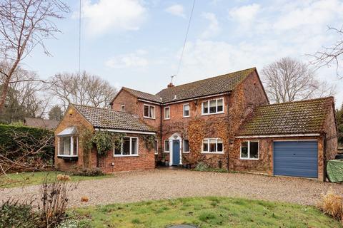 undefined, Spacious Detached Home in Swannington with Generous Living and Peaceful Village Setting
