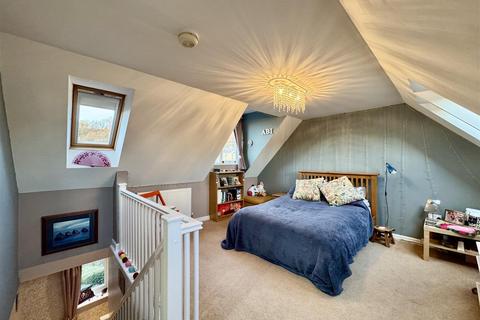 5 bedroom detached house for sale, Hanby Close, Fenay Bridge, Huddersfield, HD8 0FZ