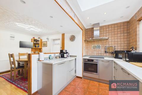 3 bedroom semi-detached house for sale, Dryden Crescent, Stevenage SG2