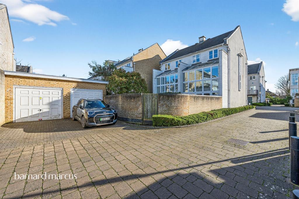 House exterior, garage