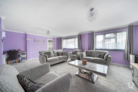 4 bedroom detached house for sale, Highsted Road, Sittingbourne, Kent, ME10