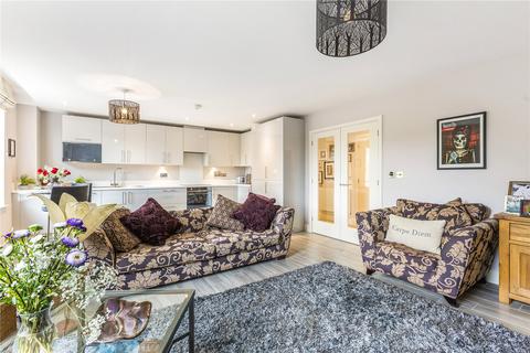 3 bedroom apartment for sale, Summerhouse Lane, Harefield, Uxbridge, Middlesex, UB9