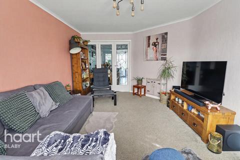 3 bedroom detached house for sale, Penfold Drive, Leicester