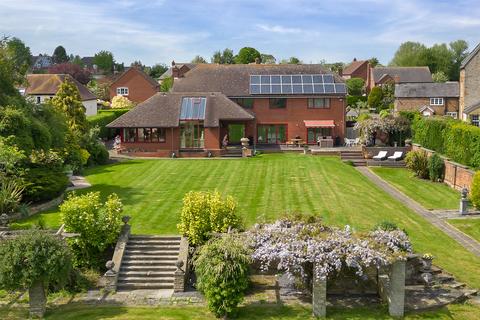 6 bedroom detached house for sale, New Road, Burton Lazars, Leicestershire