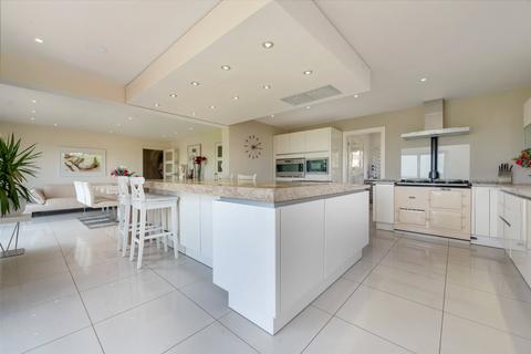 6 bedroom detached house for sale, New Road, Burton Lazars, Leicestershire