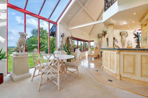 6 bedroom detached house for sale, New Road, Burton Lazars, Leicestershire