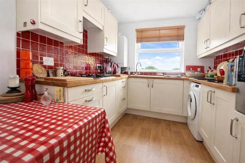 1 bedroom flat to rent, Hilton Road, Darwen, BB3 2DY