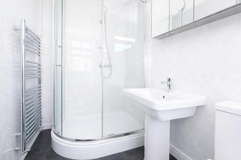 1 bedroom flat to rent, Hilton Road, Darwen, BB3 2DY