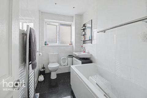 undefined, Eldon Avenue, Borehamwood. WD6
