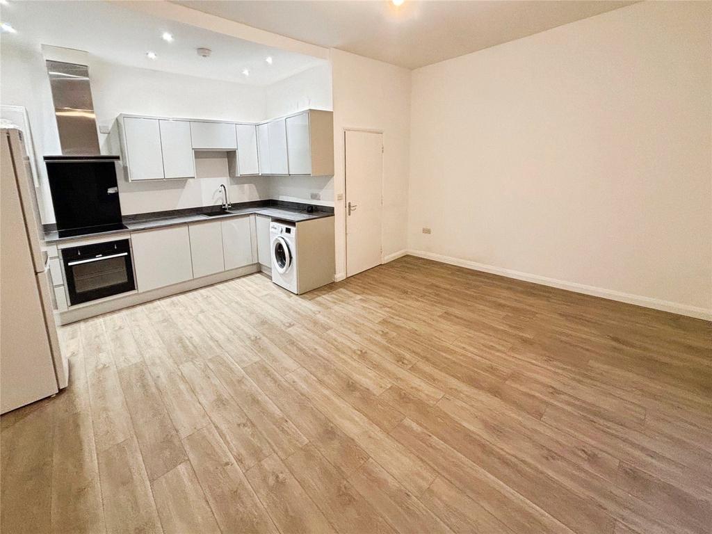 Living/Kitchen