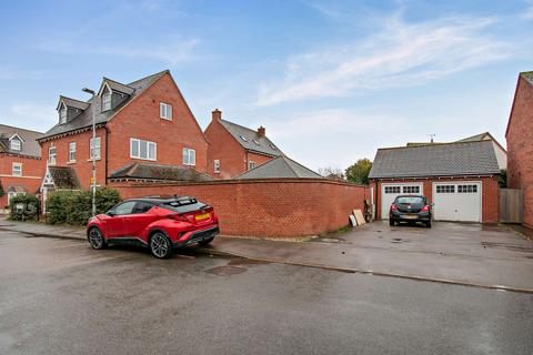 5 bedroom detached house for sale, Hutton Close, Quorn LE12