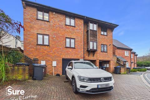undefined, Old Bell Court, Hemel Hempstead, Hertfordshire, HP2