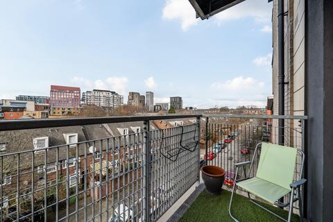 1 bedroom flat for sale, Copenhagen Street, Islington, London, N1