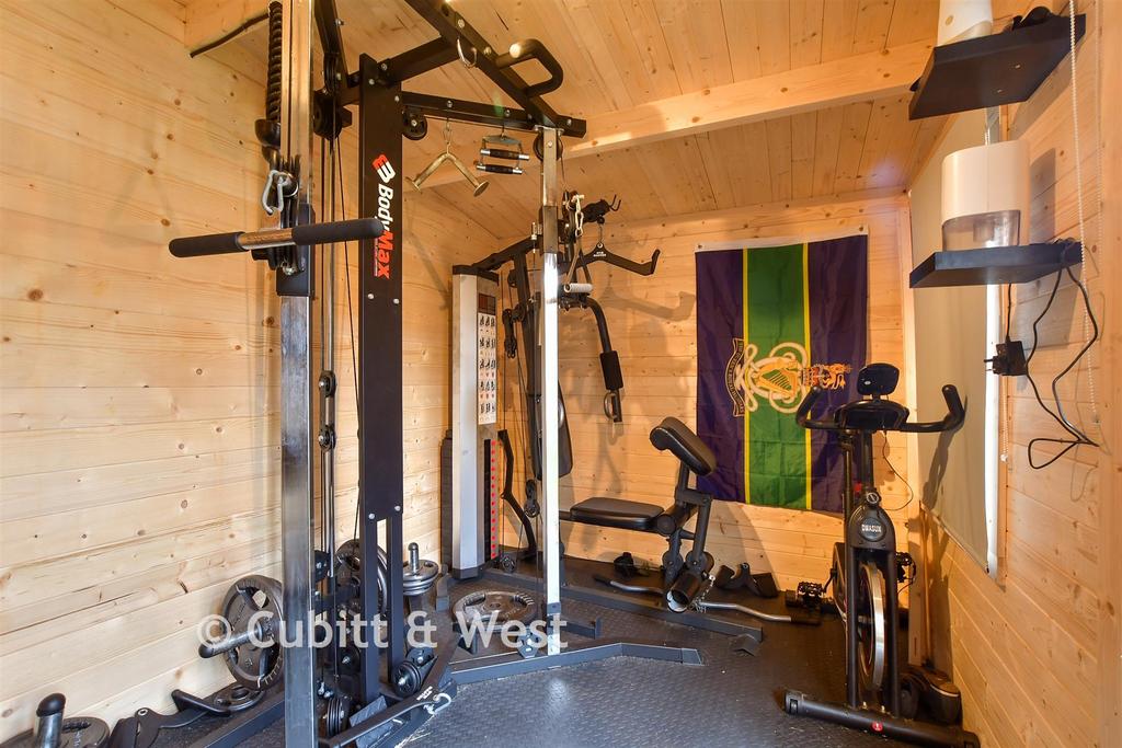 Workshop/Outbuildings