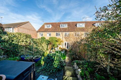4 bedroom terraced house for sale, High Street, Markyate, AL3