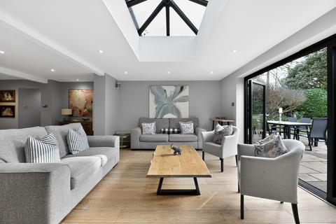 4 bedroom detached house for sale, Merrow Croft, Guildford, GU1