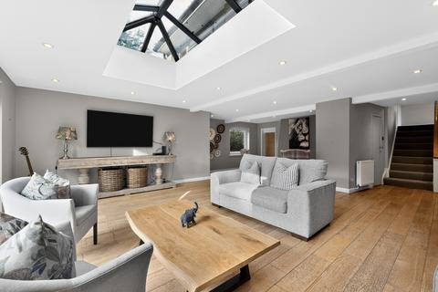 4 bedroom detached house for sale, Merrow Croft, Guildford, GU1