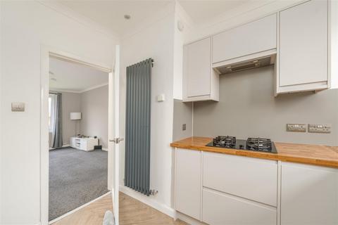 2 bedroom flat for sale, 2 Grovehill, Kelso TD5