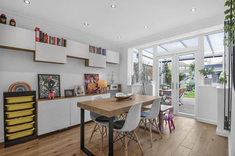 3 bedroom terraced house for sale, Edison Grove, London, SE18