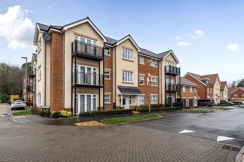 2 bedroom apartment for sale, Hurst Avenue, Blackwater, Camberley