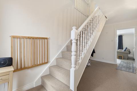4 bedroom detached house for sale, Peartree Lane, Doddinghurst, CM15