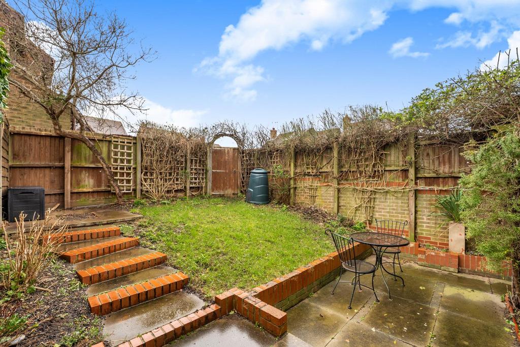 76 Park Leys-1.jpg