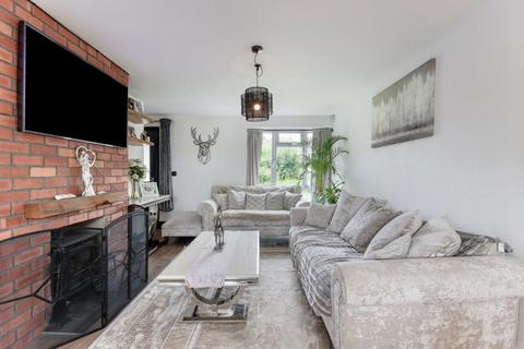 4 bedroom end of terrace house for sale, Meadfield Road, Meopham