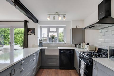 4 bedroom end of terrace house for sale, Meadfield Road, Meopham