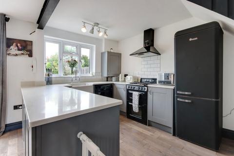 4 bedroom end of terrace house for sale, Meadfield Road, Meopham