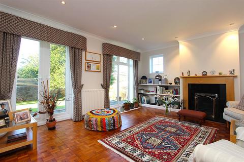 undefined, The Beeches, Banstead