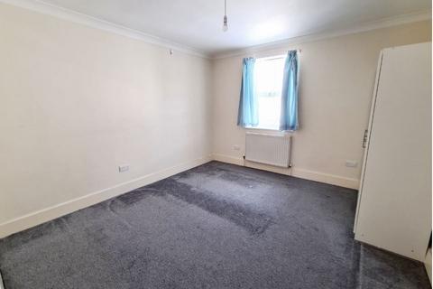 undefined, Flat 5 339-341 Barking Road, London, E13 8EE, UK