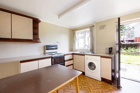 undefined, Beaufort Road, Cheltenham GL52